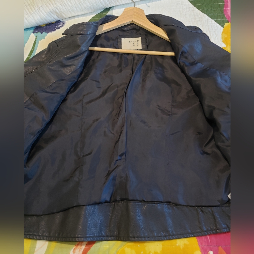 Women's Faux Leather Biker Style Jacket - Picture 3 of 4